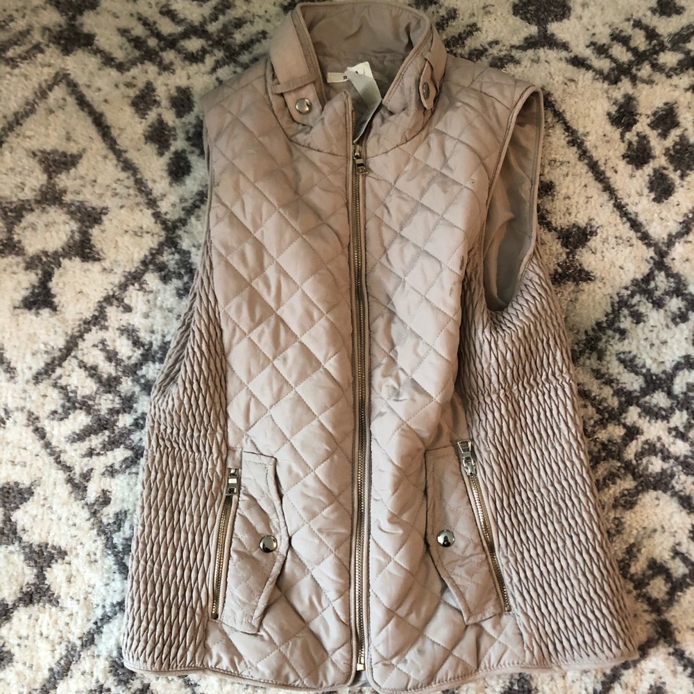 Francescas collections diamond vest (beige)